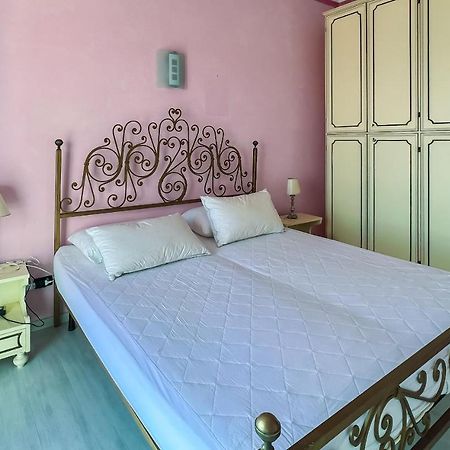 Splendido Appartamento Con Vista Mare Su Piazza Dante Varraze Exterior foto